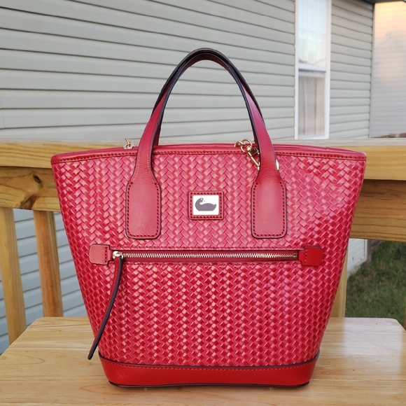 Dooney and Bourke Camden Woven Small Convertible Tote Bag Red Designer Classic - Picture 1 of 17